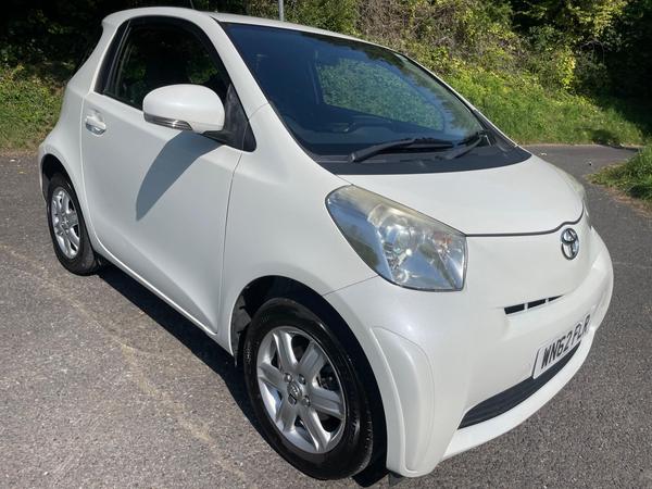 Toyota iQ 1.0 VVT-i Euro 5 3dr