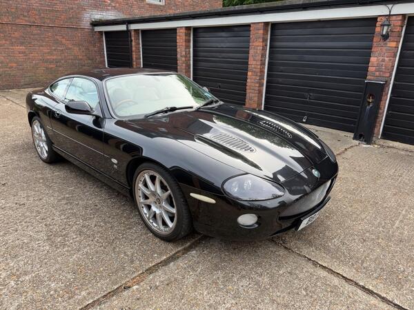 Jaguar XKR 4.0 Supercharged 2dr