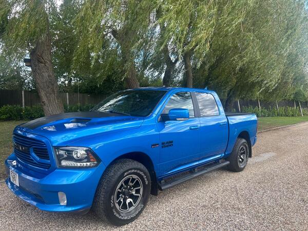 Dodge RAM SPORT 5.7 HEMI