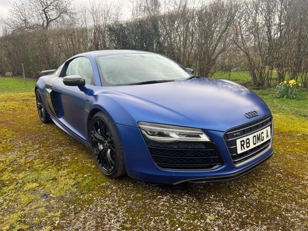Audi R8 5.2 FSI V10 Plus S Tronic quattro Euro 5 2dr