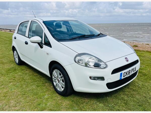 Fiat Punto 1.4 Pop + Euro 6 (s/s) 5dr