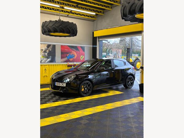 Alfa Romeo Giulietta 2.0 JTDM-2 Veloce TCT Euro 6 (s/s) 5dr