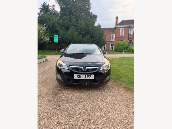 Vauxhall Astra 1.6 16v Exclusiv Auto Euro 5 5dr