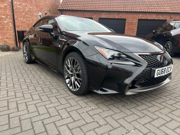 Lexus RC 2.5 300h F Sport Black Edition E-CVT Euro 6 (s/s) 2dr