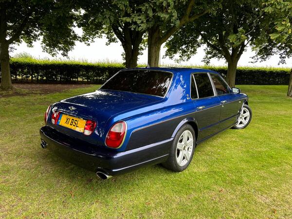 Bentley Arnage 6.8 LWB Saloon 4dr