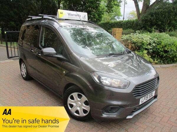 Ford Tourneo Courier 1.0 EcoBoost Zetec Euro 6 5dr