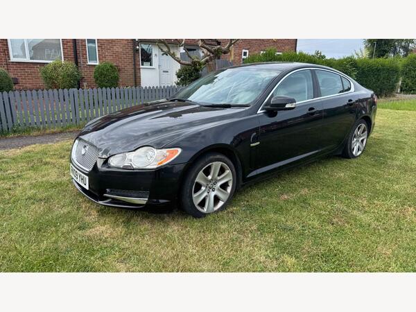 Jaguar XF 2.7d V6 Premium Luxury Auto Euro 4 4dr