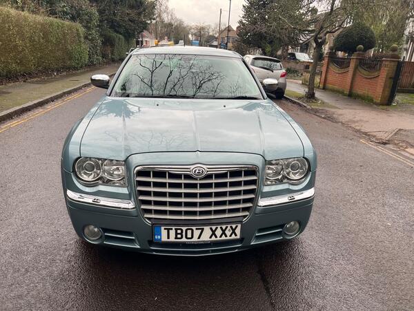 Chrysler 300C 3.0 CRD V6 4dr