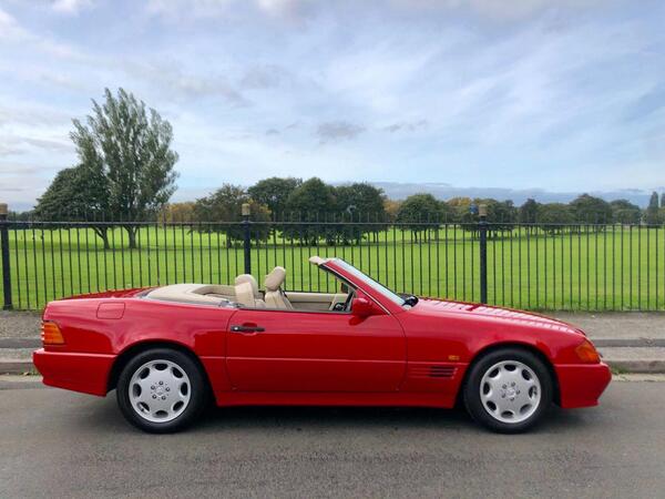 Mercedes-Benz SL SL 24 AUTO CONVERTIBLE CONVERTIBLE, FANTASTIC CONDITION