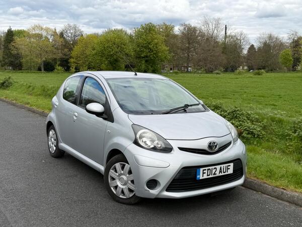 Toyota AYGO 1.0 VVT-i Ice MultiMode Euro 5 5dr