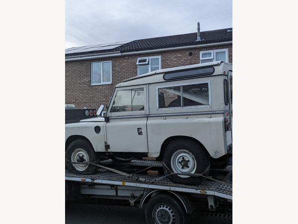 Land Rover Series III 2.3 109 SUV Petrol Manual (77 bhp)