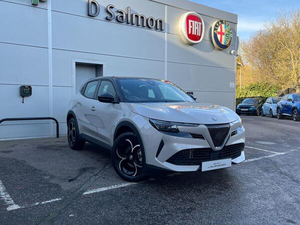 Alfa Romeo Junior 1.2 MHEV Ibrida e-DCT Euro 6 (s/s) 5dr