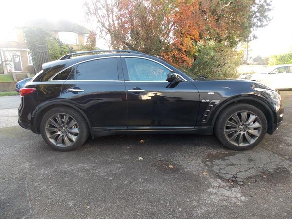 Infiniti QX70 3.0d V6 Ultimate Auto 4WD Euro 5 5dr
