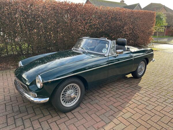 MG MGB GT 1.8 2dr