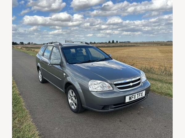 Chevrolet Lacetti 1.6 SX 5dr