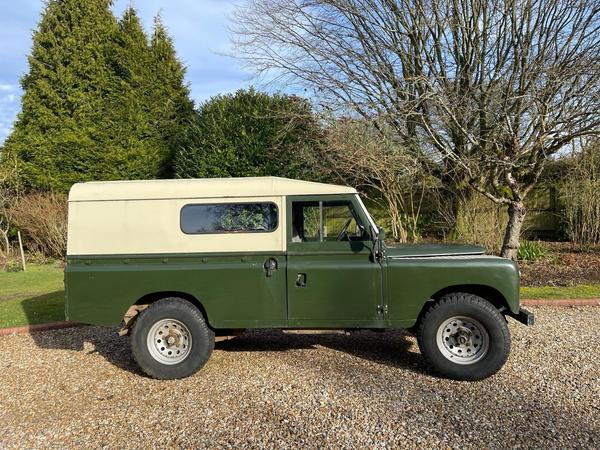 Land Rover Series II