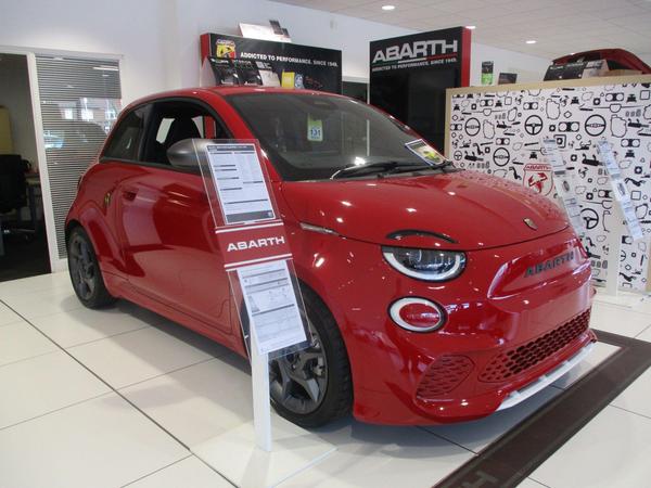 Abarth 500e 42kWh Auto 3dr