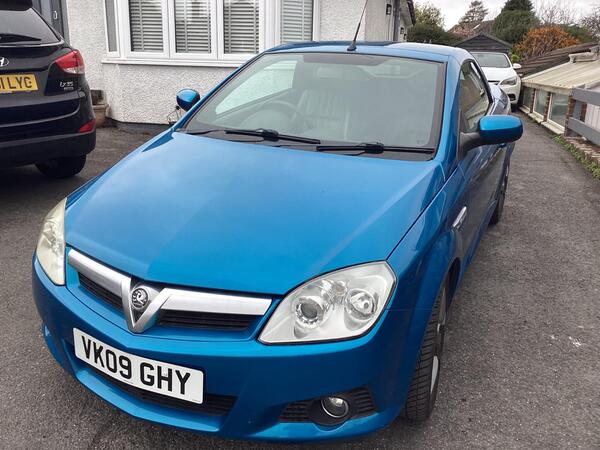 Vauxhall Tigra 1.8i 16v Exclusiv 2dr (a/c)