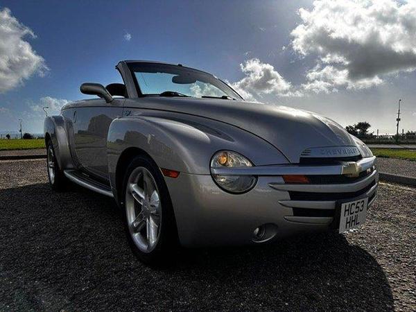 Chevrolet SSR 5.3 V8 CONVERTIBLE PICKUP 2dr
