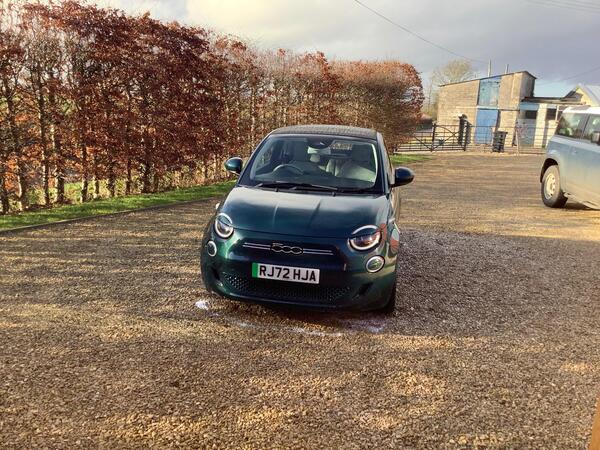 Fiat 500e C 42kWh La Prima Auto 2dr