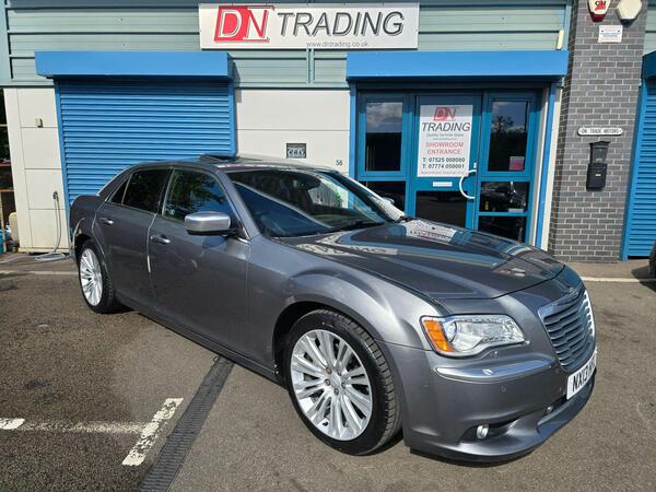 Chrysler 300C 3.0 CRD V6 Executive Auto Euro 5 4dr