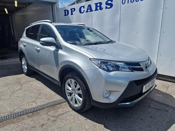 Toyota RAV4 2.2 D-4D Invincible 4WD Euro 5 5dr