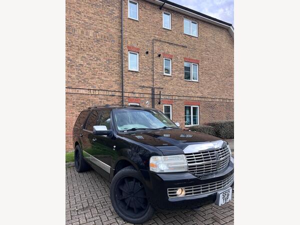 Lincoln Navigator
