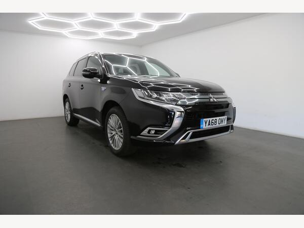 Mitsubishi Outlander 2.4h TwinMotor 13.8kWh 4h CVT 4WD Euro 6 (s/s) 5dr