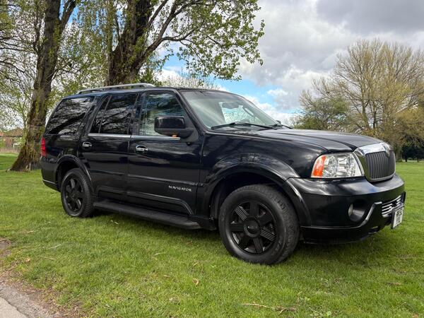 Lincoln Navigator