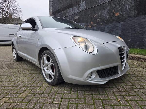 Alfa Romeo MiTo 1.4 MultiAir Distinctive Euro 5 (s/s) 3dr