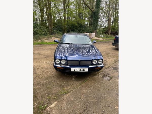 Jaguar XJR 4.0 V8 4dr