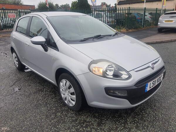 Fiat Punto Evo 1.4 Dynamic Dualogic Euro 5 (s/s) 5dr
