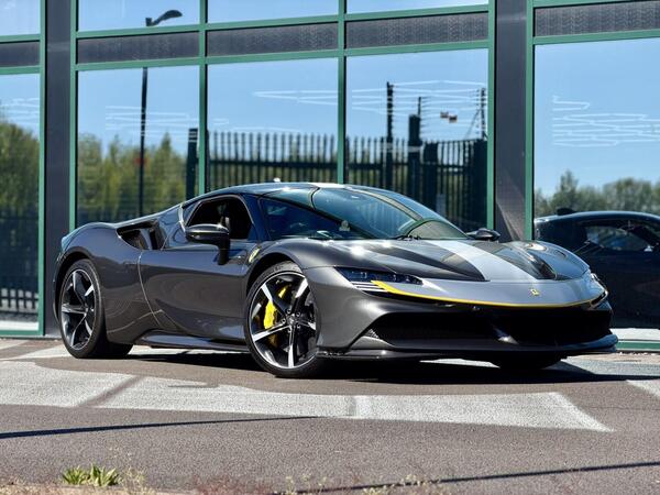 Ferrari SF90 Stradale 4.0T V8 7.9kWh F1 DCT 4WD Euro 6 (s/s) 2dr