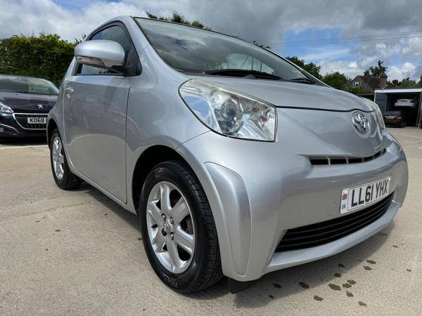 Toyota iQ 1.0 VVT-i Euro 5 3dr