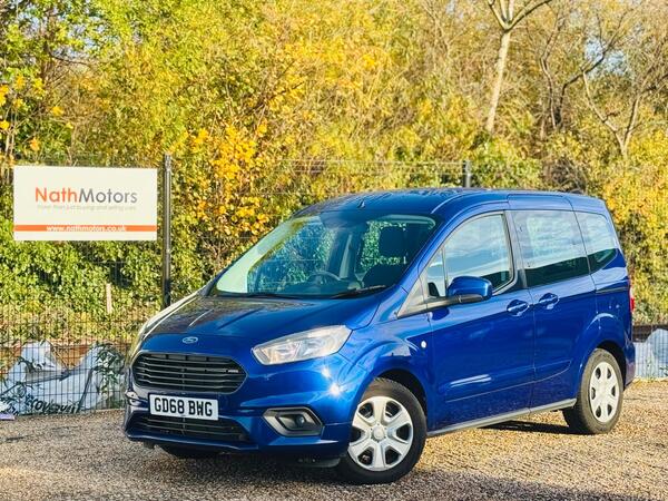Ford Tourneo Courier 1.0 EcoBoost Zetec Euro 6 5dr