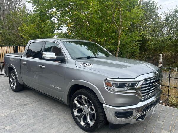 Dodge RAM LONGHORN 5.7 HEMI