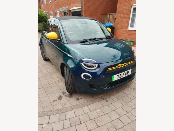 Fiat 500e C 42kWh La Prima Auto 2dr