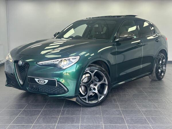 Alfa Romeo Stelvio 2.0T Estrema Auto Q4 AWD Euro 6 (s/s) 5dr