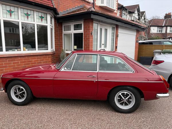MG MGB GT 1.8 2dr