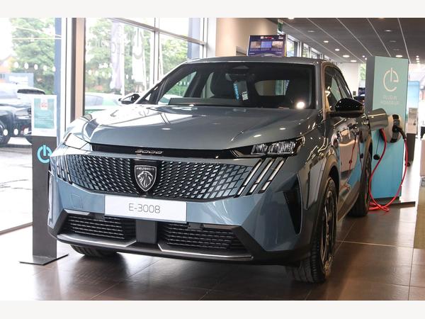 Peugeot E-3008 73kWh Allure Auto 5dr