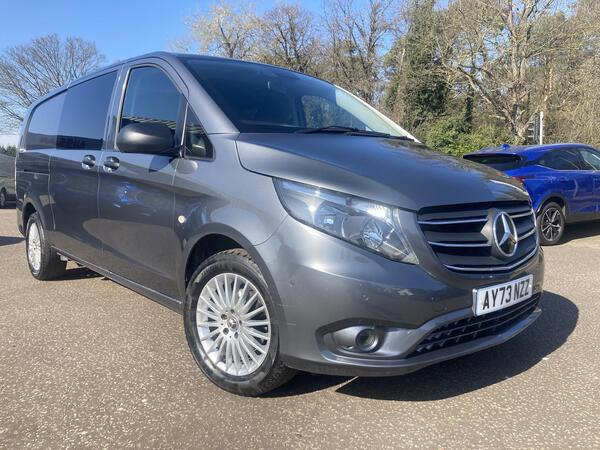 Mercedes-Benz Vito 116CDI Premium Crew Van 9G-Tronic