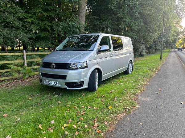 Volkswagen Transporter 2.0 BiTDI T32 Highline Kombi 4dr Diesel DSG L1 H1 (211 g/km, 178 bhp)