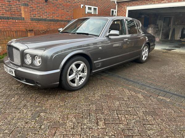 Bentley Arnage 6.8 T 4dr