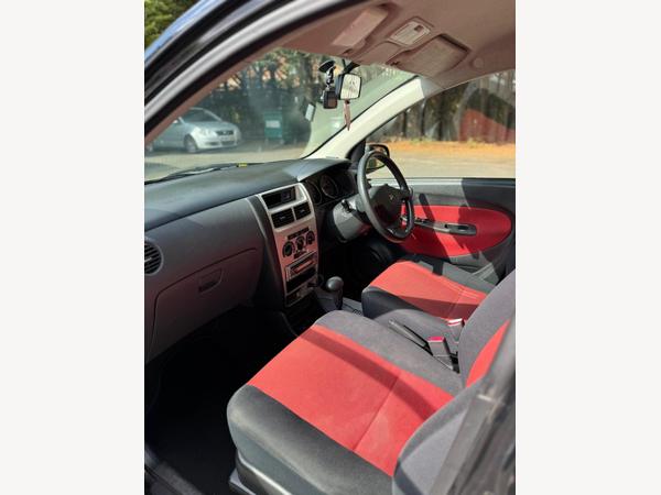 Daihatsu Charade 1.0 5dr