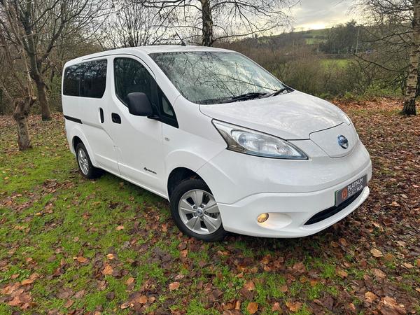 Nissan e-NV200 Tekna Auto 5dr (5 Seat, Rapid Plus)