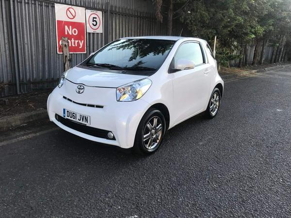 Toyota iQ 1.0 VVT-i 2 Euro 5 3dr
