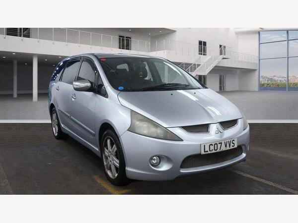 Mitsubishi Grandis 2.4 Warrior 5dr