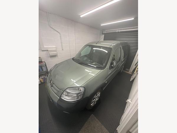 Peugeot Partner 2.0 HDi Escapade 5dr