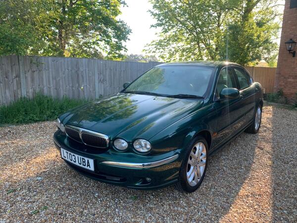 Jaguar X-Type 2.1 Classic 4dr