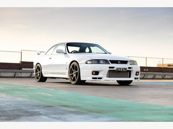 Nissan Skyline 2.6 GT-R Coupe 2dr Petrol Manual (280 bhp)